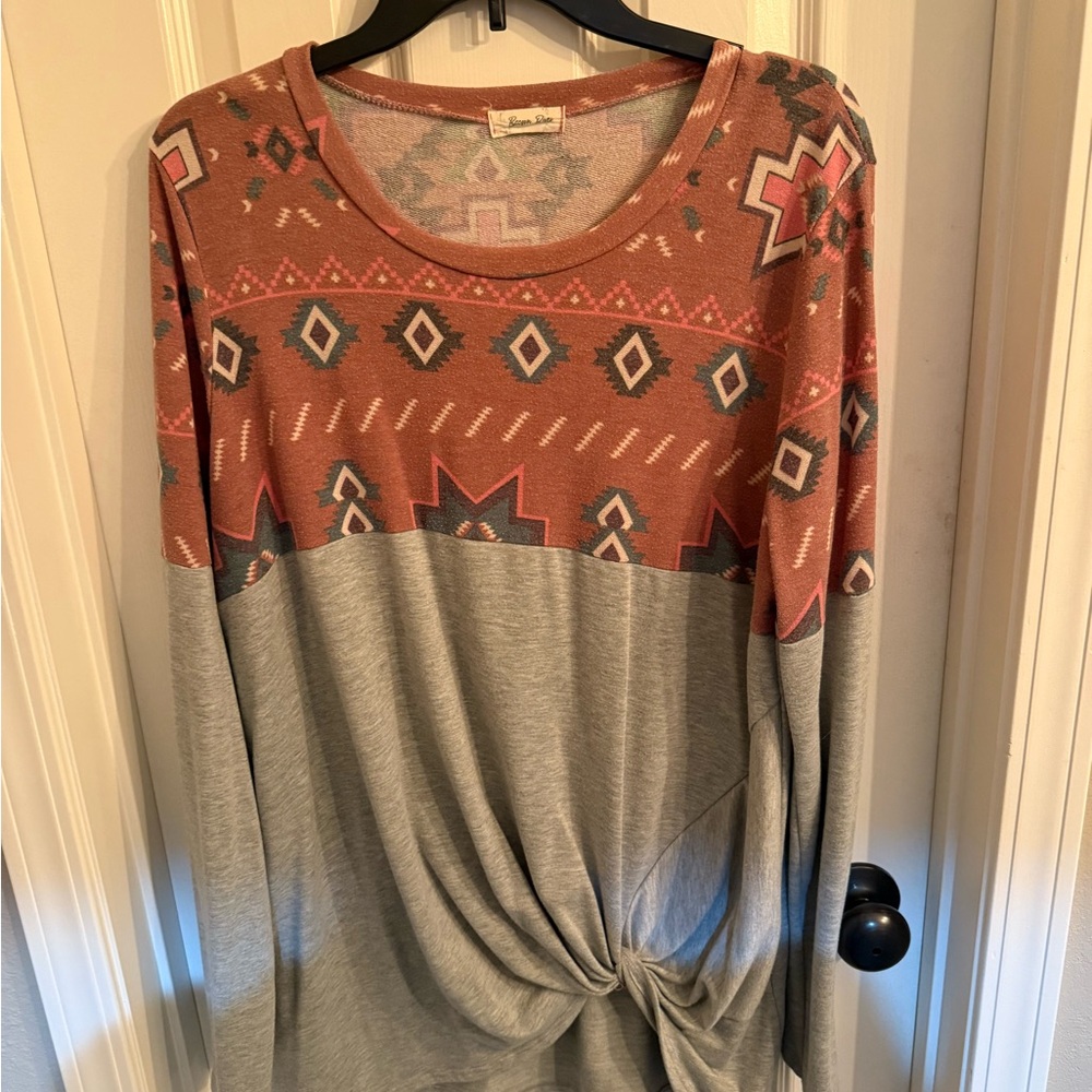 Beeson River Terracotta and Gray Patterned Long Sleeve Top - Picture 1 of 3